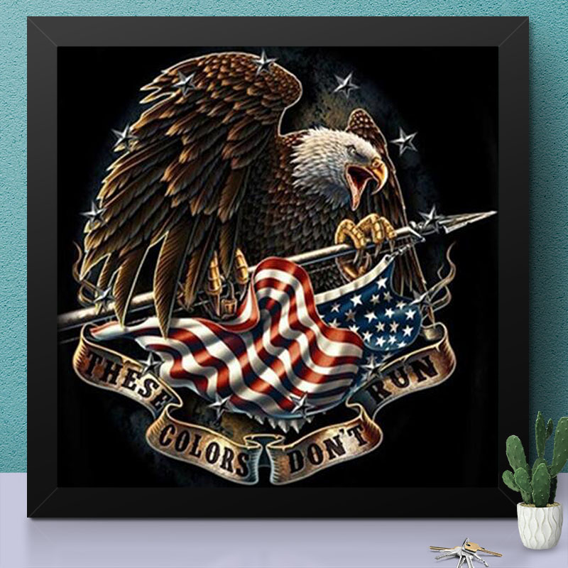 Eagle Holding Flage